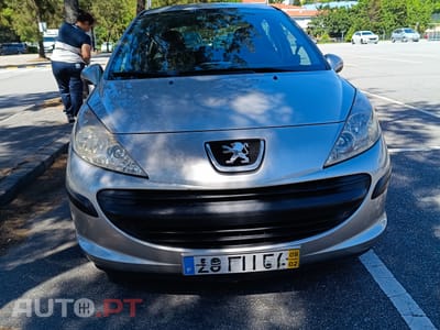 Peugeot 207 C