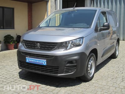 Peugeot Partner 1.6 HDI CARPLAY 100CV