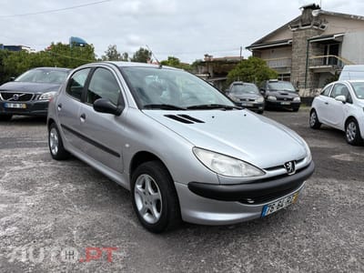Peugeot 206 1.1 Color Line