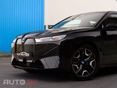 BMW iX xDrive 50 Pack Desportivo