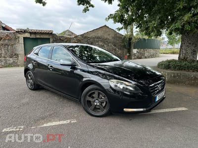 Volvo V40 2.0 D2 Momentum Eco