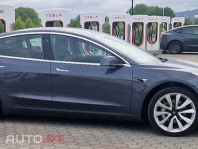 Tesla Model 3 Standard Range Plus RWD