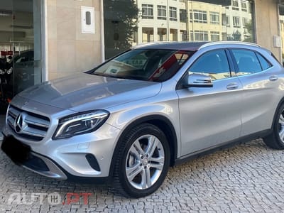 Mercedes-Benz GLA 180 180
