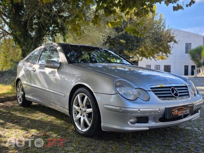 Mercedes-Benz C 220 Outro