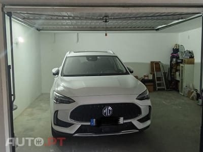 MG EHS Luxury Híbrido Plug-in