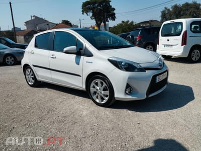 Toyota Yaris 1.5 hibrido