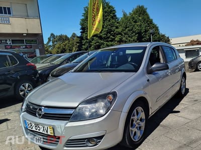 Opel Astra 1.7 CDTi Cosmo M5