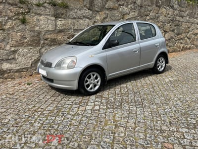 Toyota Yaris 1.0 vvti Sol