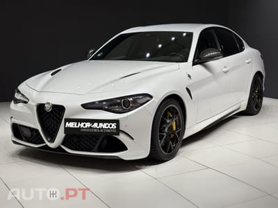 Alfa Romeo Giulia 2.9 V6 Bi-Turbo AT8 Quadrifoglio