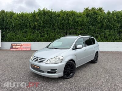 Toyota Avensis Verso 2.0 D-4D
