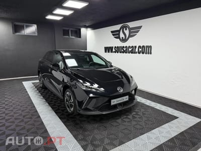 MG MG4 64 kWh Luxury