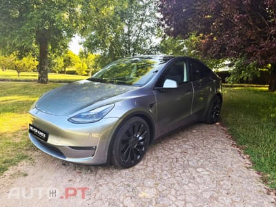 Tesla Model Y Performance Dual Motor AWD