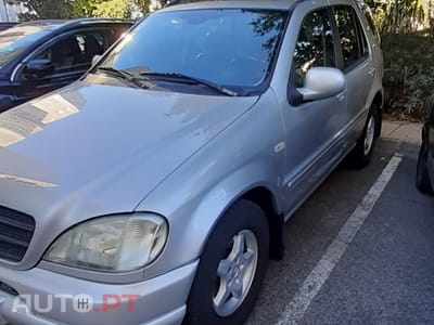 Mercedes-Benz ML 270 Todo terreno/ Pick-up