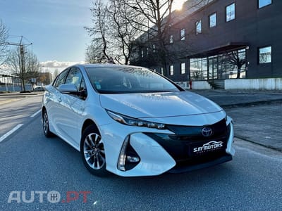 Toyota Prius 1.8 Plug-In Luxury+Pele