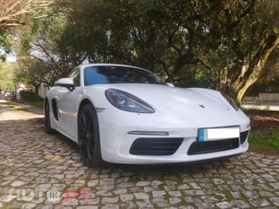 Porsche Cayman 718 2.0
