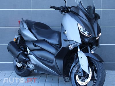 Yamaha X-Max 300