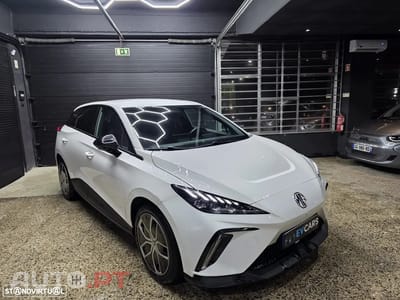 MG MG4 4 Luxury 64 kWh