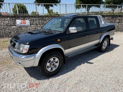 Nissan Navara 2.5TDi 4x4 5LUG