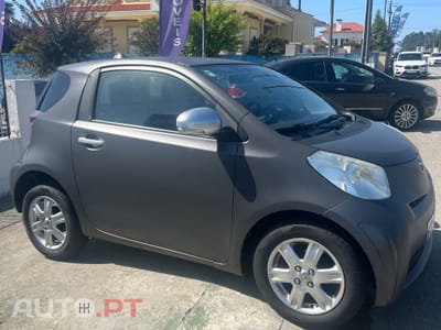 Toyota iQ 1.0 VVT-i