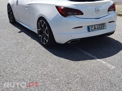 Opel Astra GTC OPC