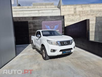 Nissan Navara 2.3 dCi CD 4WD Acenta