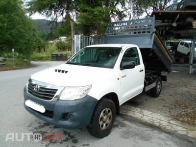 Toyota Hilux 2.5D-4D 4X2 Báscula nova