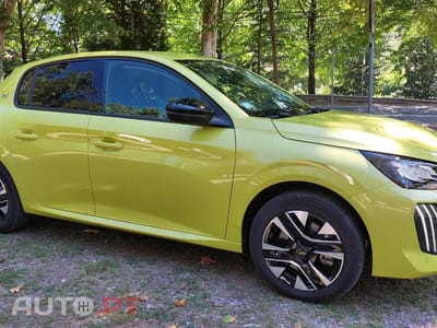Peugeot E-208 50 kWh Style