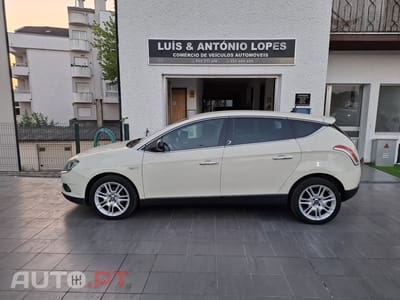 Lancia Delta 1.6 M-Jet Argento