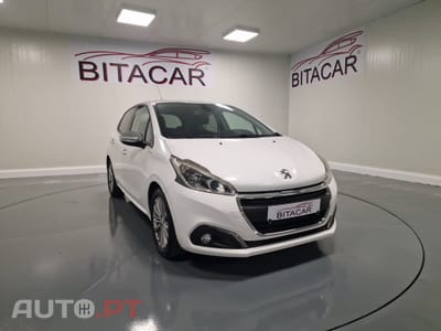 Peugeot 208 1.6 BlueHDi Style