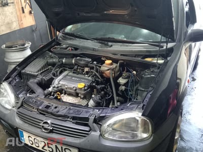 Opel Corsa 100