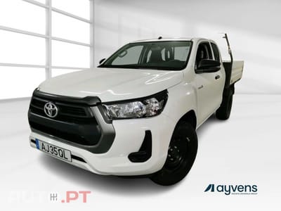 Toyota Hilux HILUX 2.4 D-4D 4WD CE CH 3L