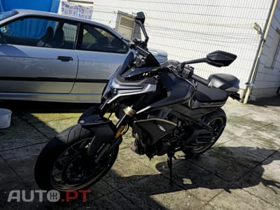 CF Moto 800NK black