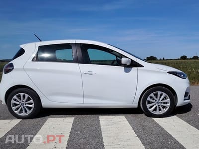 Renault Zoe (c/bateria) 52kwh experience + assentos aquecido + extras