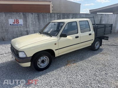 Toyota Hilux 2.4D 5LUG Dir. Assistida