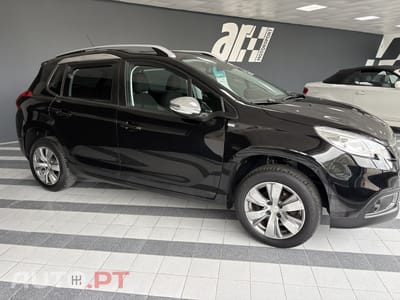 Peugeot 2008 1.2 PureTech Style