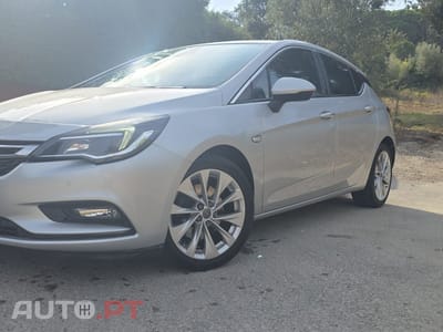 Opel Astra 1.6 CDTi Cosmo Start/Stop