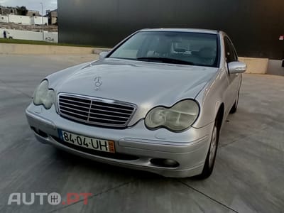 Mercedes-Benz 220 C 220 CDI