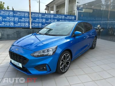 Ford Focus 1.0 EcoBoost Mild-Hybrid ST-Line X