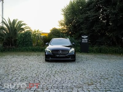 Mercedes-Benz C 300 Outro