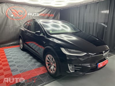 Tesla Model X 75D