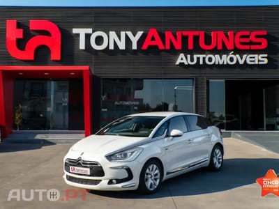 Citroen DS5 2.0 HDi Hy4 So Chic CMP6 102g