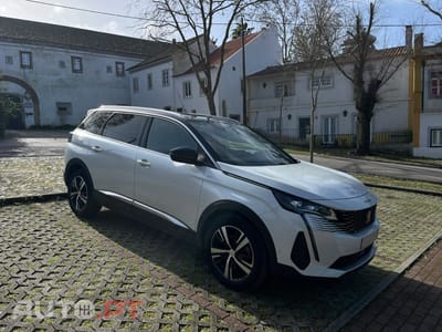 Peugeot 5008 GT HYBRID 136CV