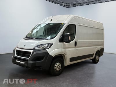 Peugeot Boxer 2.2 BlueHDi 333 L2H2 Premium