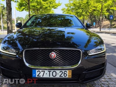 Jaguar XE 2.0 D Portfolio Aut.