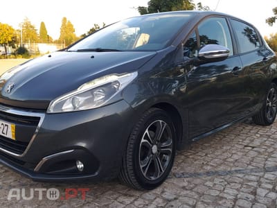 Peugeot 208 1.6 BlueHDi Style