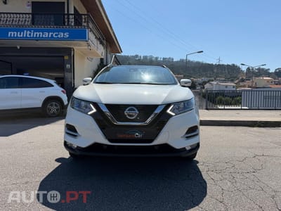 Nissan Qashqai 1.3 DIG-T N-Connecta J18 Led