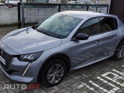 Peugeot E-208 50 kWh Allure Pack