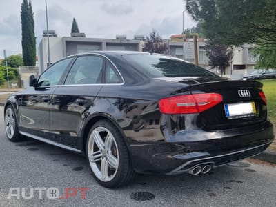 Audi A4 2.0 TDI multitronic S-line