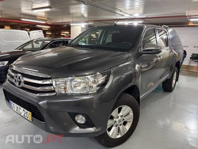 Toyota Hilux 2.4 D-4D 4WD CD Tracker