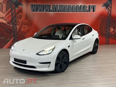Tesla Model 3 Tração Traseira